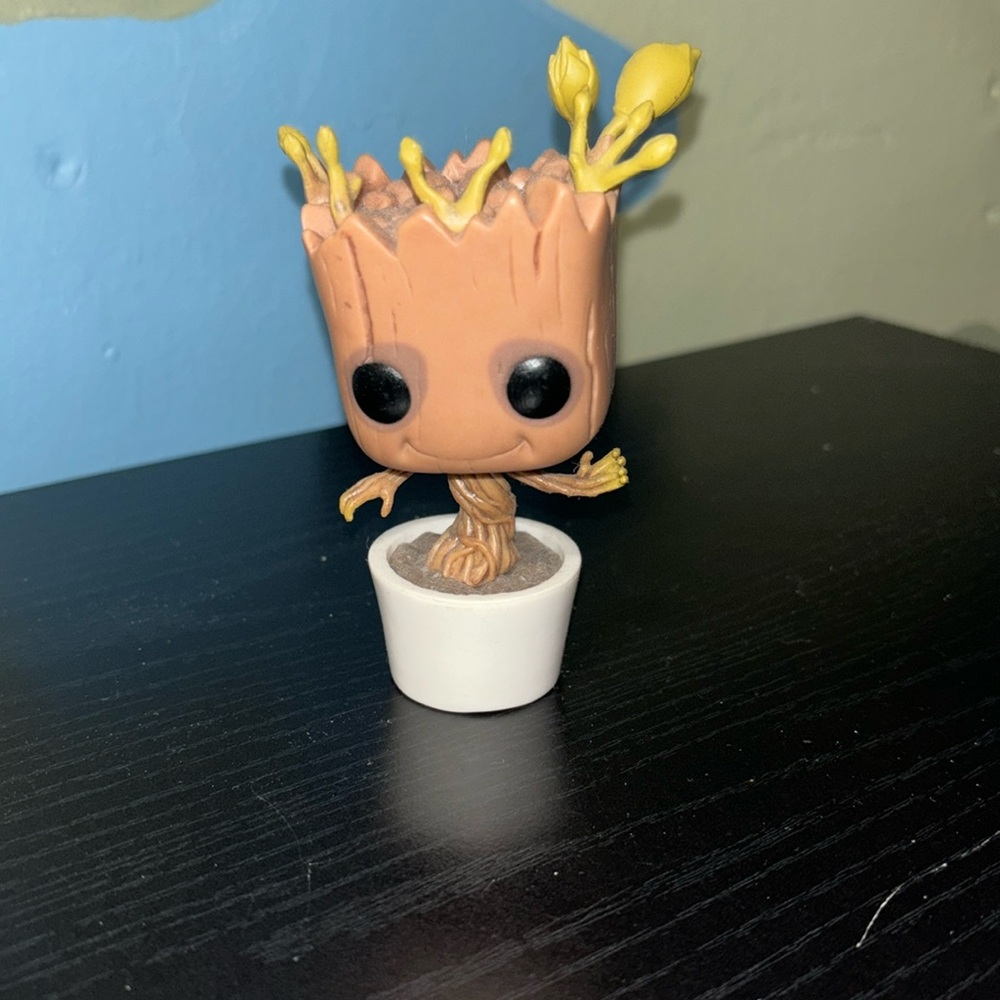 Groot Figure